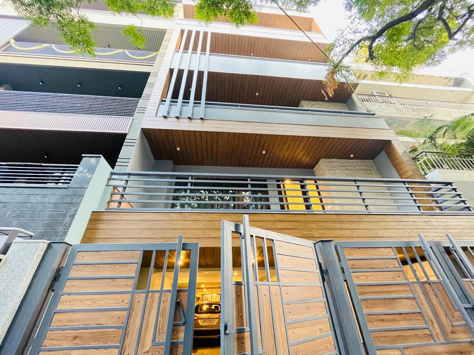 Hotel Gianmala Residency South Extension Near Aiims Delhi New Delhi Exterior photo